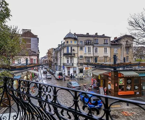 Champs-élysées | 2-bdr, 2-bthr Tsar Simeon Appartement