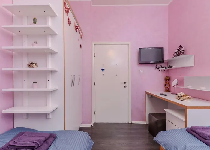 Champs-élysées | 2-bdr, 2-bthr Tsar Simeon Appartement *