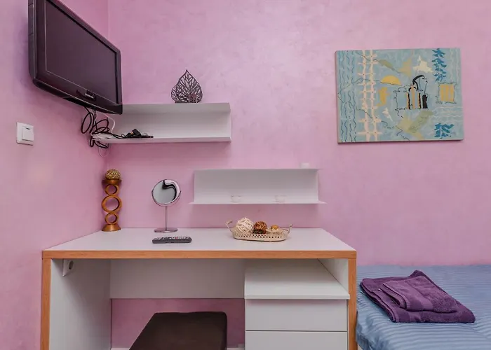 Champs-élysées | 2-bdr, 2-bthr Tsar Simeon *