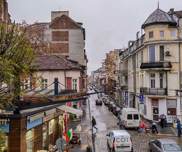 Champs-élysées | 2-bdr, 2-bthr Tsar Simeon